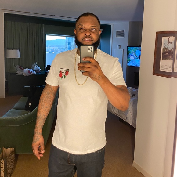 Meet your Posher, Marc - Picture 2 of 3